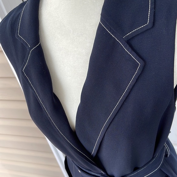 Navy Vest with white outline - Picture 3 of 6